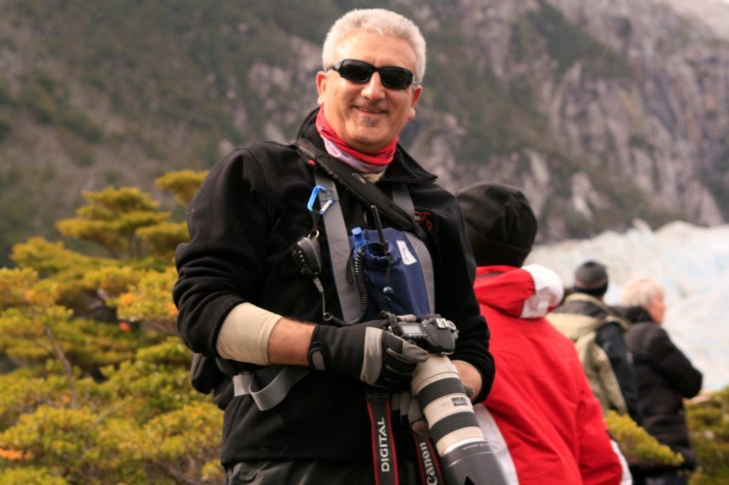 Fuego Patagonia:  De Hielo a Flores – Francisco Cárdenas Marusic – Guía naturalista