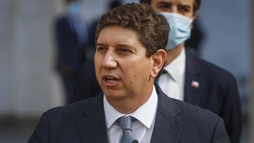 Ministro de Hacienda destaca aprobación unánime de IFE universal: “El esfuerzo que estamos haciendo como Estado no es menor”