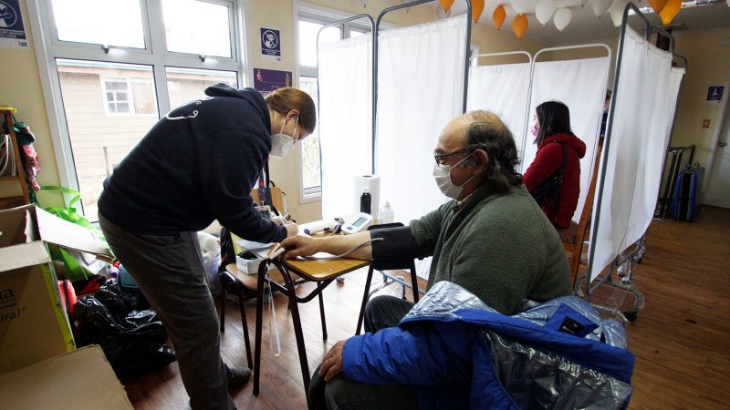 Con éxito se desarrolló operativo médico en Seno Obstrucción