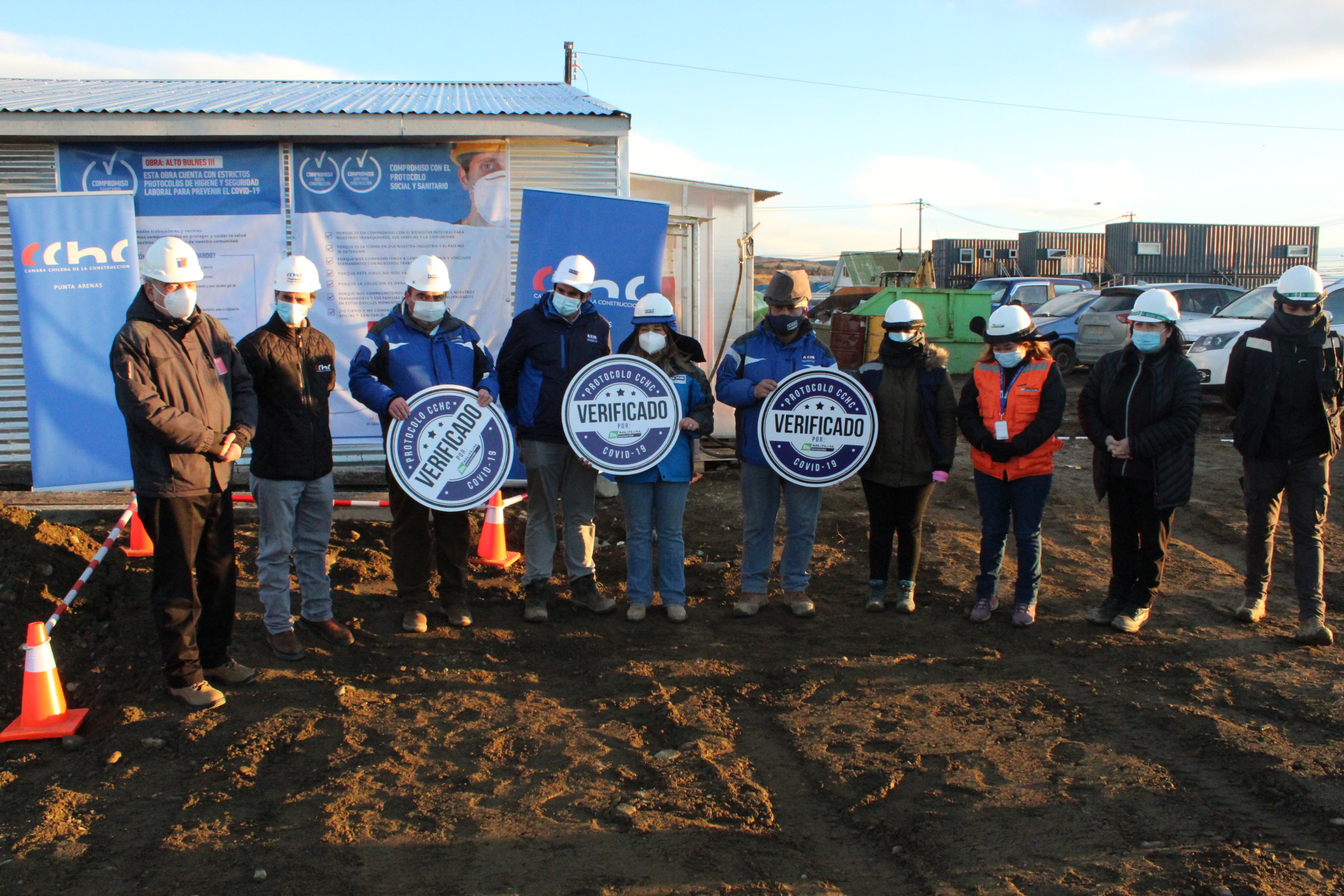 CChC Punta Arenas entrega sello a obras de construcción que cumplen al 100% el Compromiso Sanitario