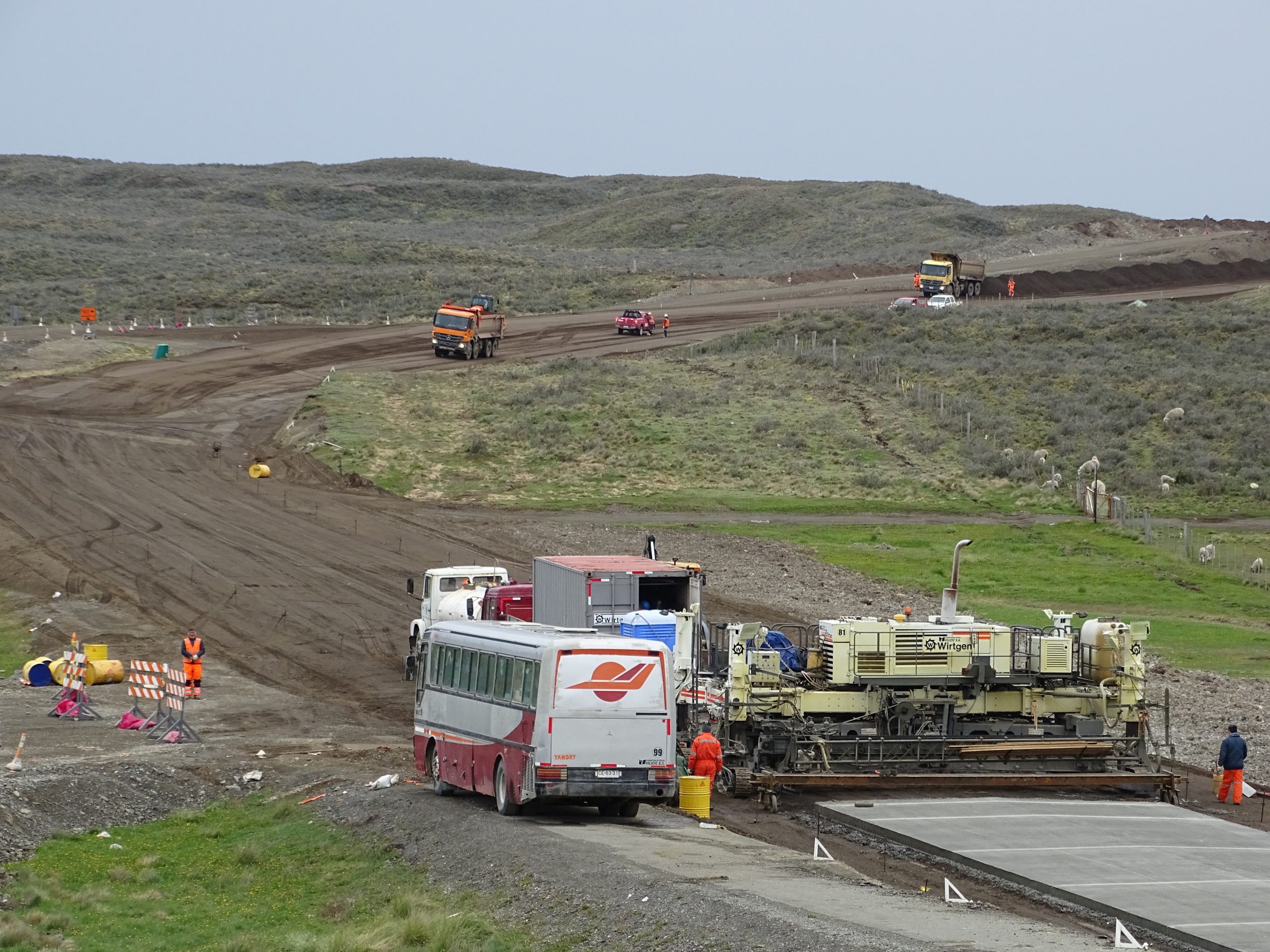 Seremi de Desarrollo Social y Familia aprueba proyecto de mejoramiento de la ruta Y-65 de Porvenir