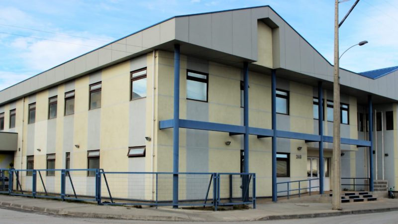 Hospital de Williams implementa Fibra Óptica Marítima en sus instalaciones: potenciará la telemedicina