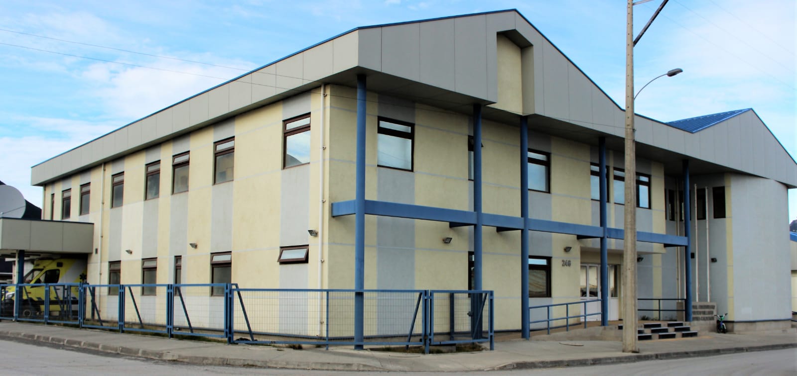 Hospital de Williams implementa Fibra Óptica Marítima en sus instalaciones: potenciará la telemedicina