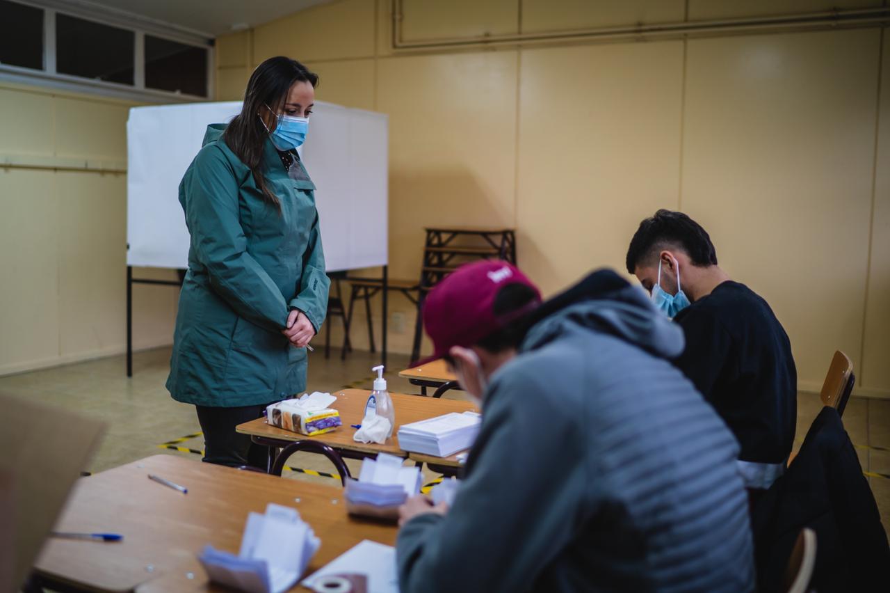 Delegada Presidencial Jenniffer Rojas, «“Hago un llamado a los magallánicos que vayan a votar. Las condiciones sanitarias están garantizadas”