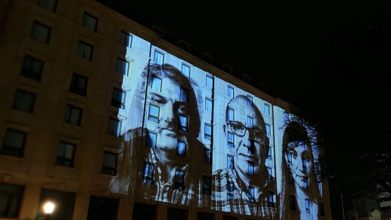 Comienza la proyección de muchedumbre: Rostros De Punta Arenas