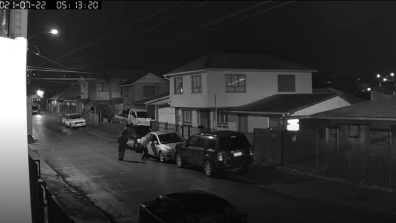 Vecinos de la población Alfredo Lorca denuncian intentos de robo de especies desde vehículos.