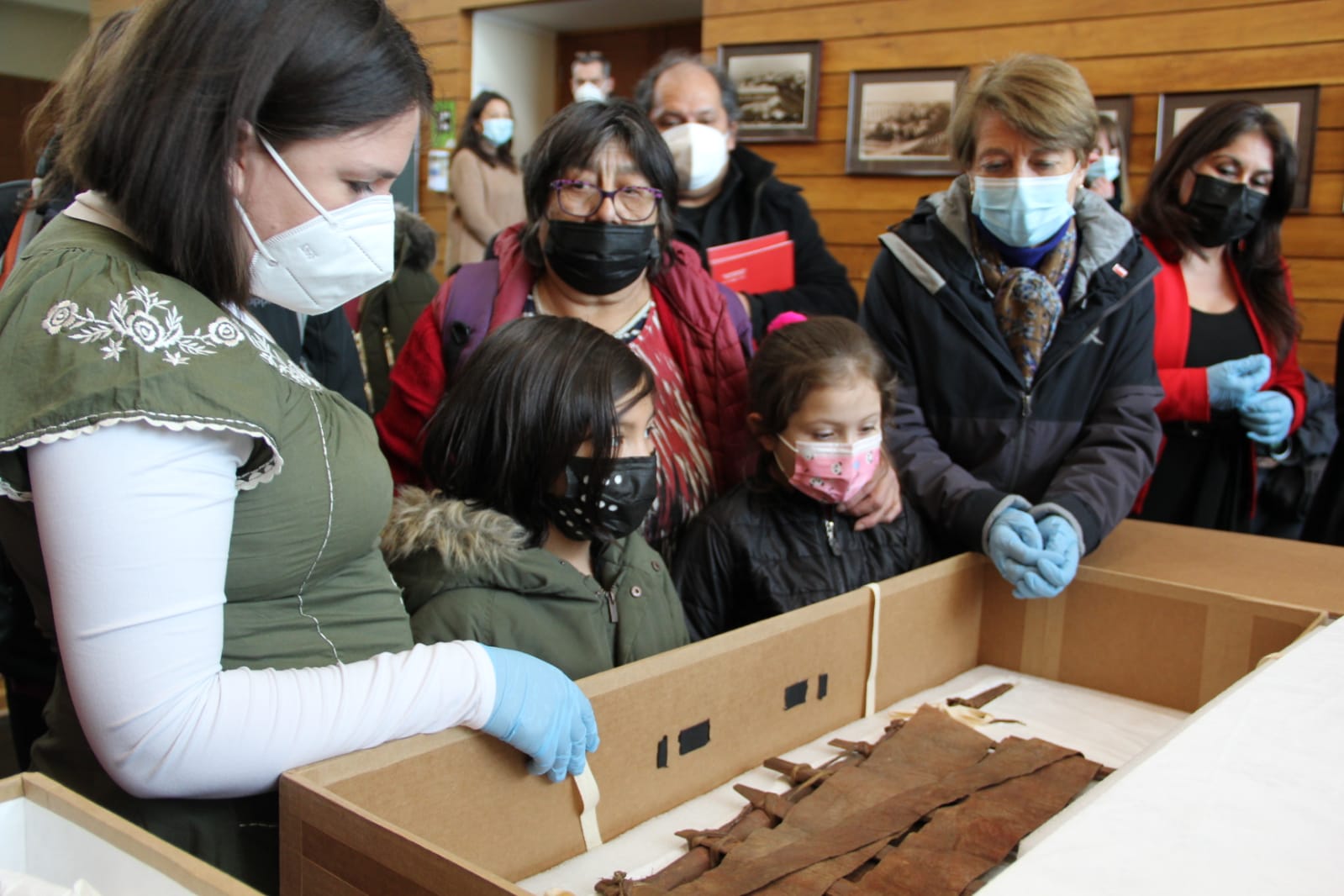 Ministerio de las Culturas realiza tercera restitución de bienes patrimoniales al pueblo Yagán.