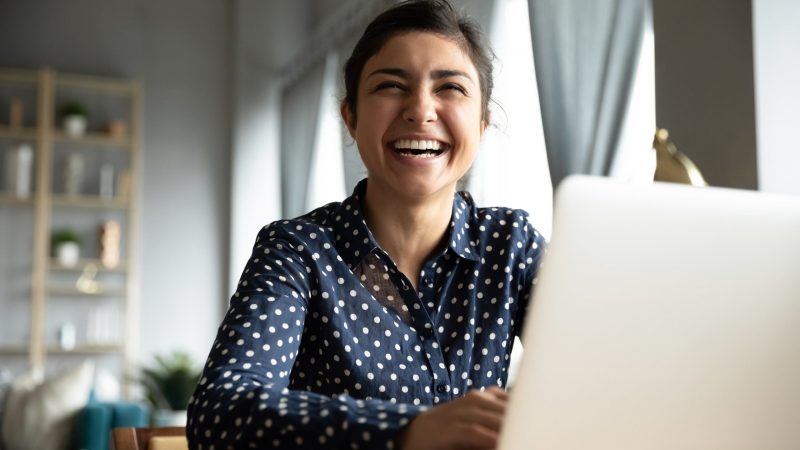 Talento Digital para Chile y Sence lanzan becas para la reconversión laboral de personas sin empleo
