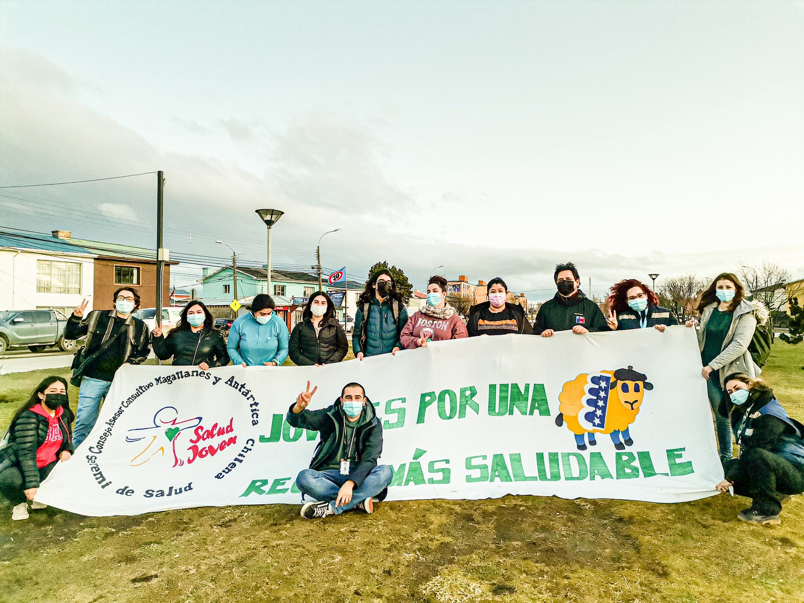 “En el Día Internacional de la Juventud,                                                                                       la Autoridad Sanitaria Regional ,releva la importancia  de los Jóvenes para el desarrollo de nuestra Región”.