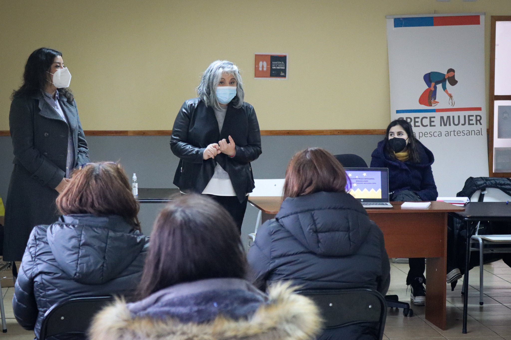 Delegada presidencial Ericka Farías valora trabajo colaborativo que se desarrollará junto a mujeres de la pesca artesanal de Última Esperanza