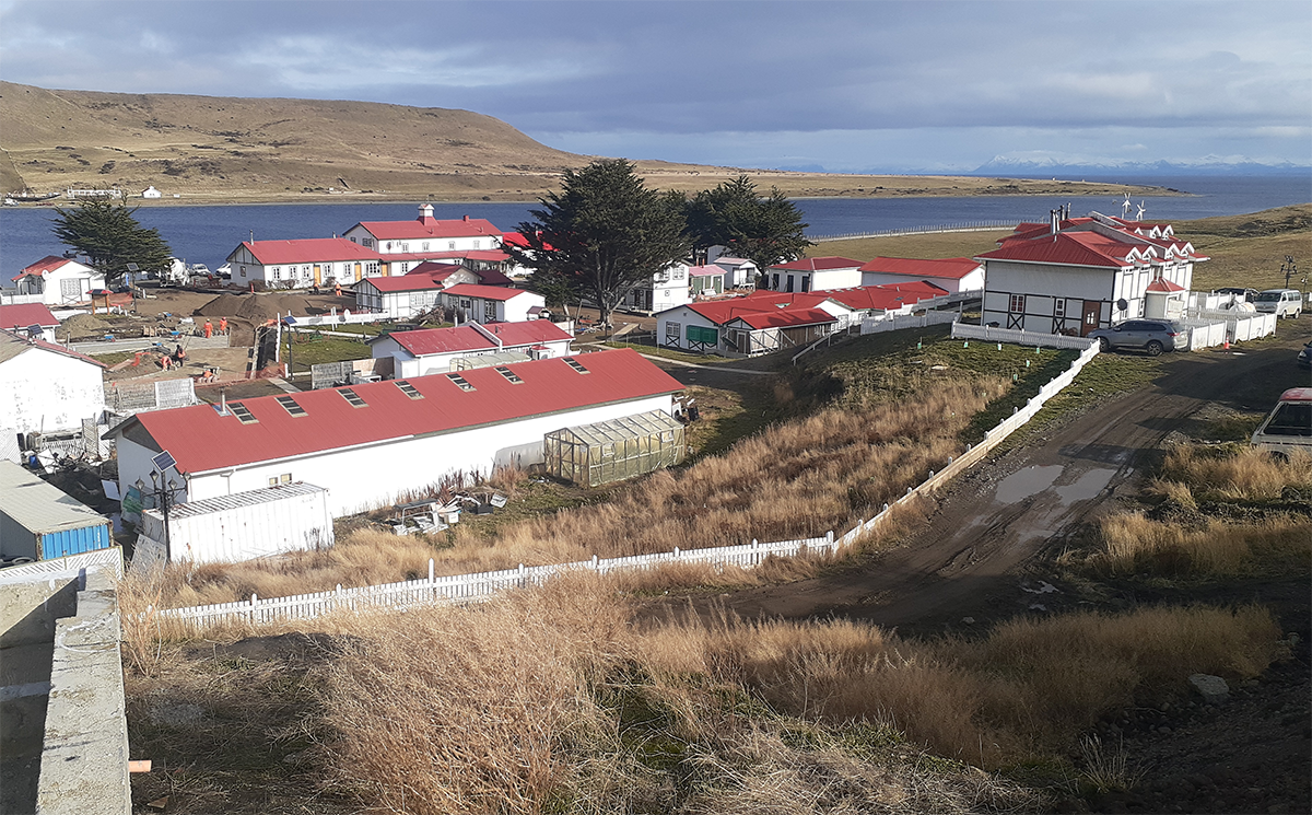 Con Buena Energía entregó 57 kits eficientes a vecinos de Río Verde