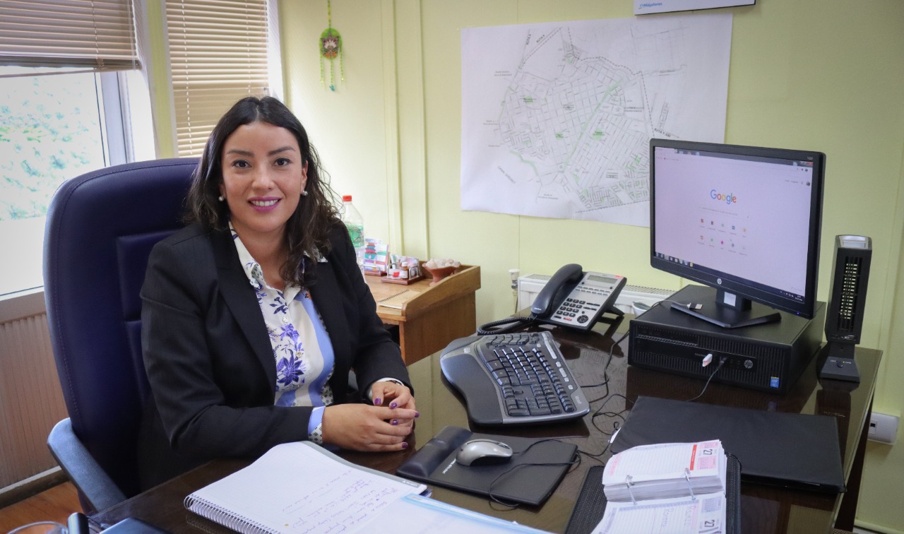 Delegada Presidencial provincial Ericka Farías llama a la población a vacunarse con dosis de refuerzo