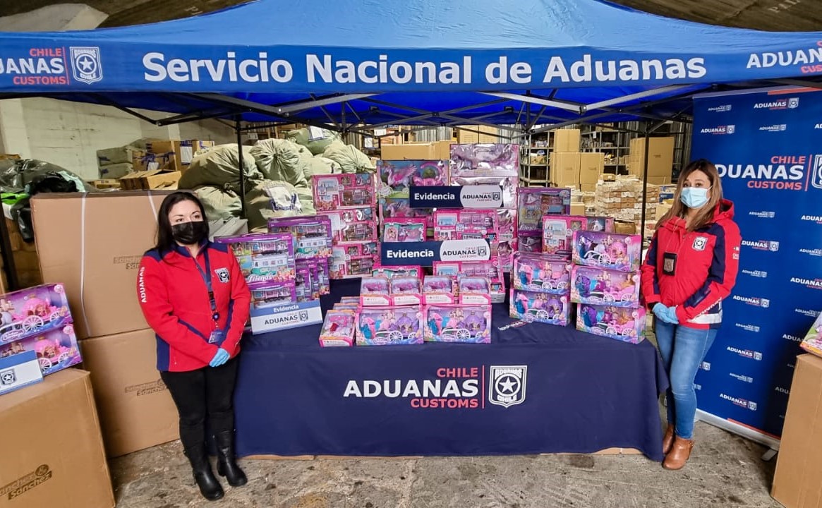 Previo al Día del Niño: Aduanas de Punta Arenas incauta 2.188 juguetes y accesorios falsificados