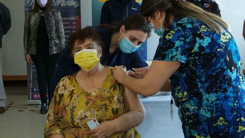 Magallanes da inicio al proceso de vacunación con dosis de refuerzo contra COVID-19