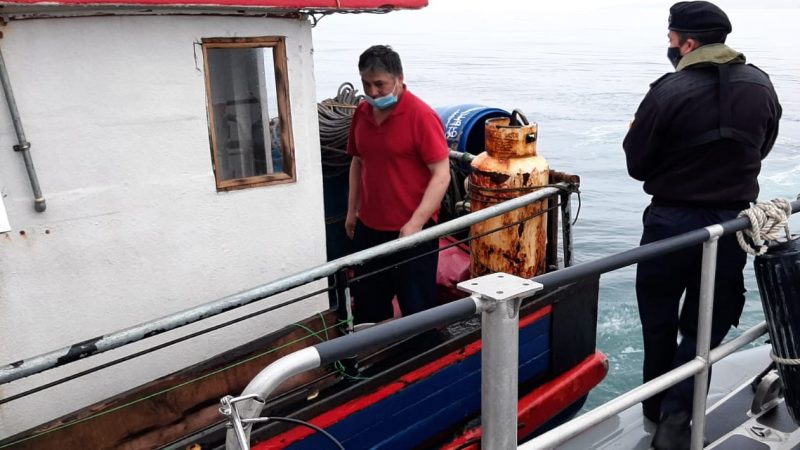 Operativo de fiscalización pesquera de la  autoridad marítima en sector de Aguas Frescas, Estrecho de Magallanes