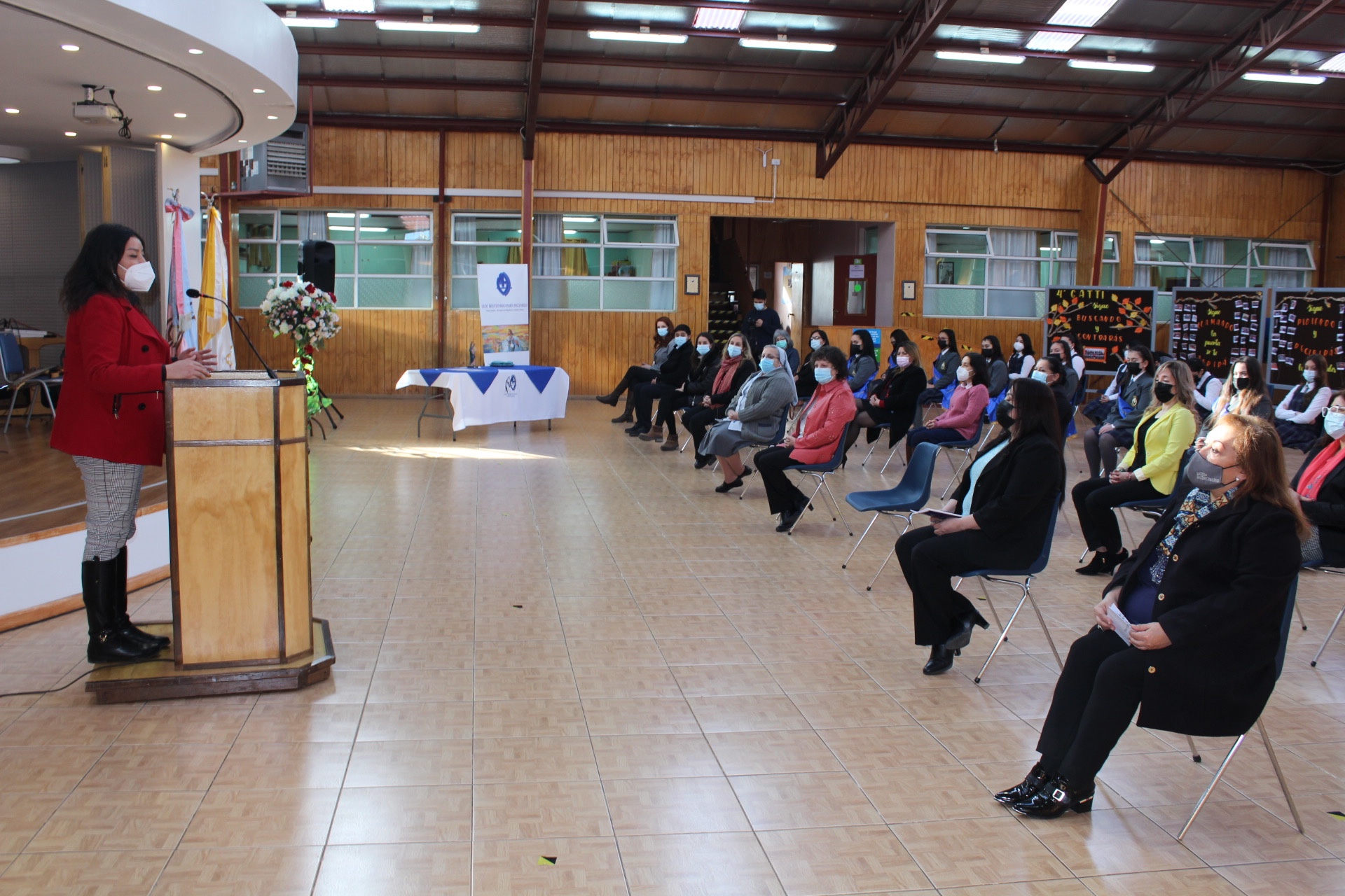 Dos liceos de Natales firmaron convenio “Compromiso Bicentenario” con el Ministerio de Educación.