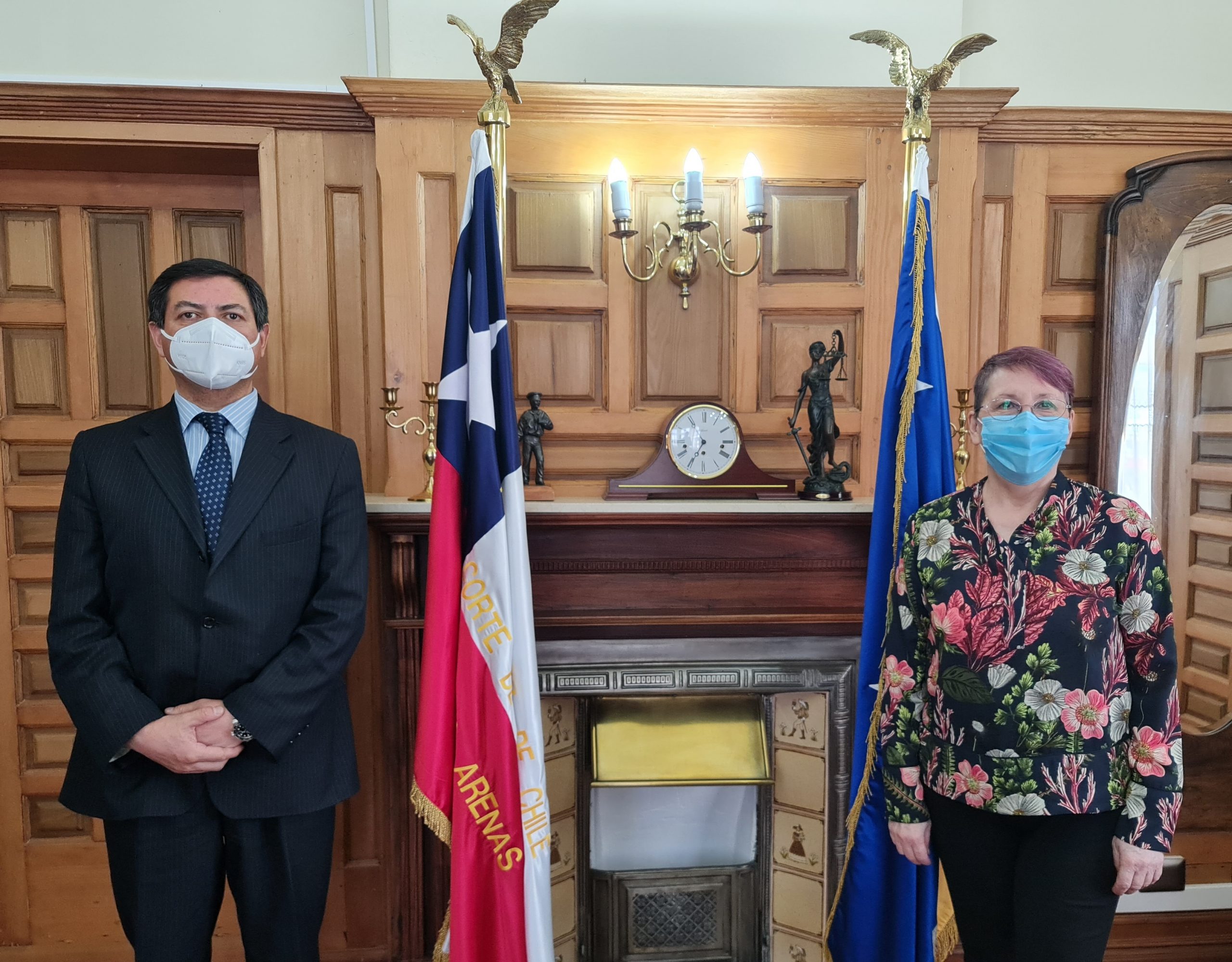 Presidenta de la Corte de Punta Arenas se reunió con nuevo Conservador y Archivero Judicial