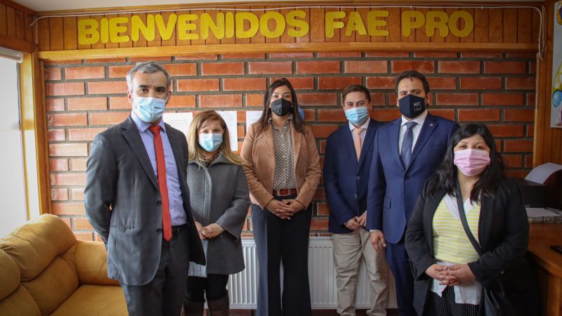 Autoridades participan de hito de inicio del programa Familia de Acogida Especializada y Protección en Natales