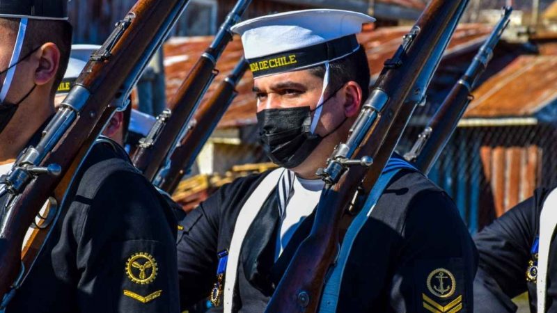 Desfile militar del 18 de septiembre se efectuó en Puerto Williams