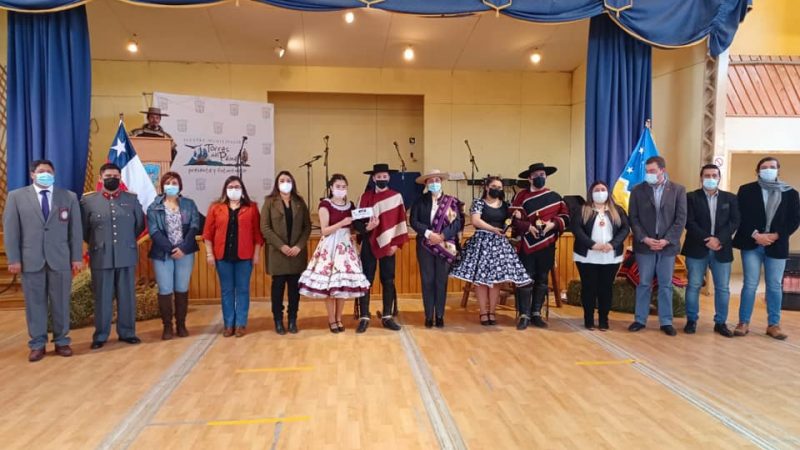 Concejales natalinos participan en el inicio de los festejos de Fiestas Patrias en Torres del Paine