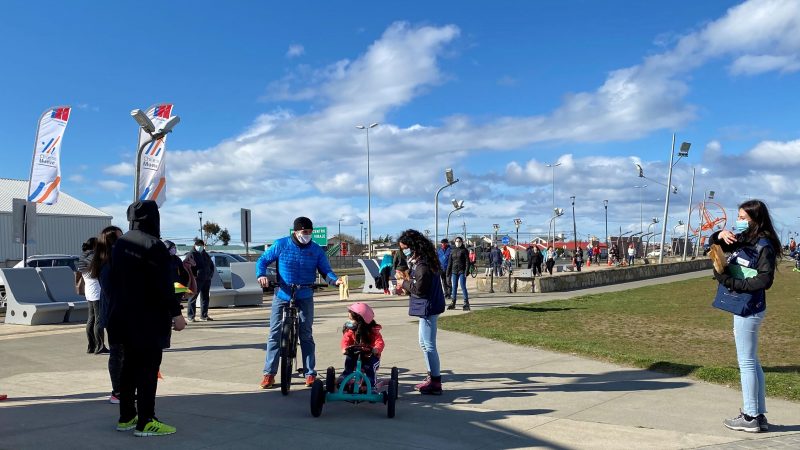 Puntarenenses celebraron en la Costanera del Estrecho Día Nacional Sin Auto