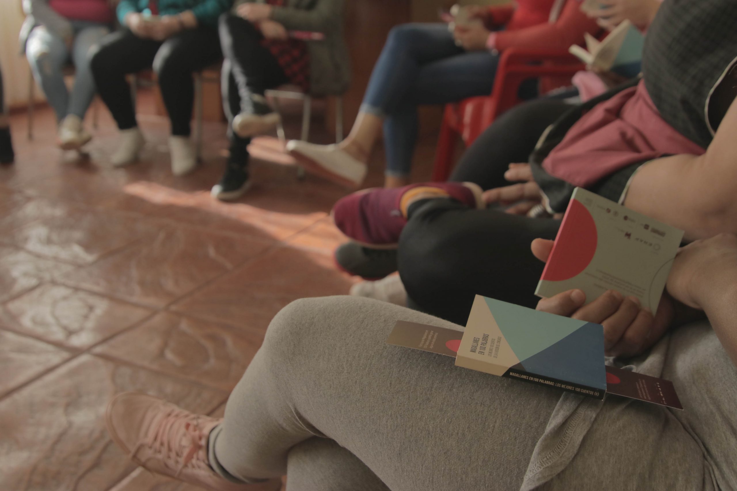 Magallanes en 100 palabras realizó taller de escritura en Complejo Penitenciario de Punta Arenas