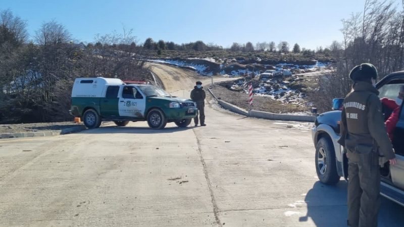 Peritos de Carabineros y Fiscal Jefe de Punta Arenas se constituyen en la Reserva Forestal de Magallanes por posible hallazgo de doña Guadalupe Oyarzun