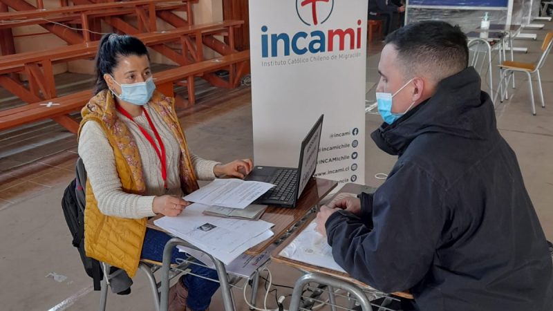 Mas de 200 personas ha atendido el INCAMI en Punta Arenas en jornada de apoyo a migrantes