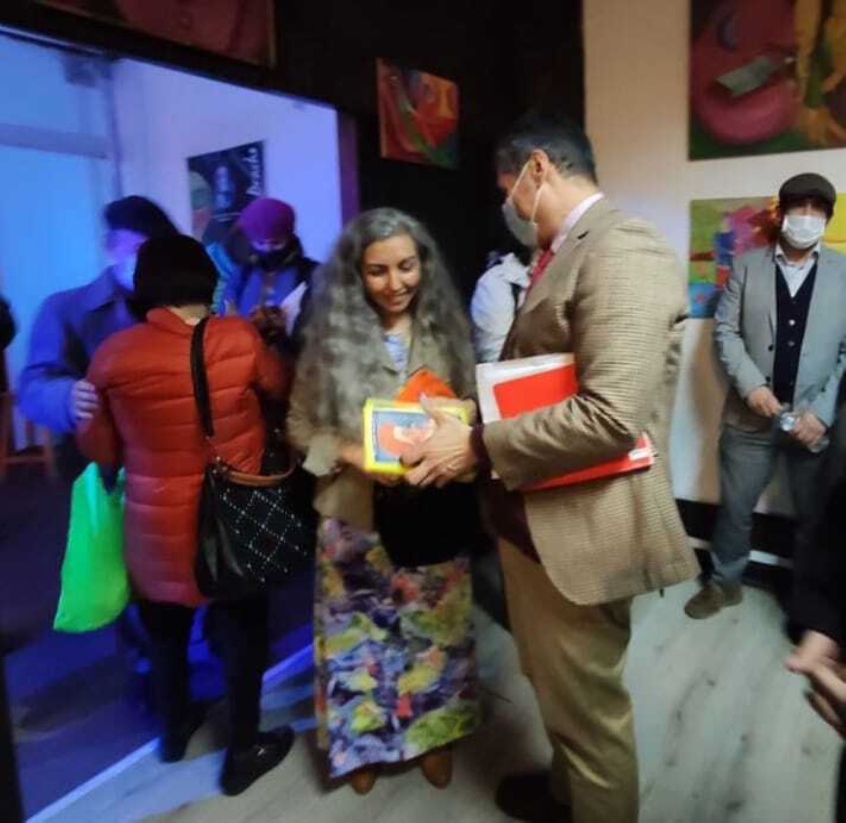 En la nueva Casa Naranja Gabriela Mistral de Punta Arenas inauguran exposición y presentan libro de escritora regional