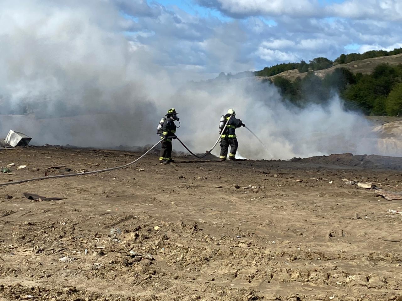 Bomberos logró controlar emergencia en el vertedero