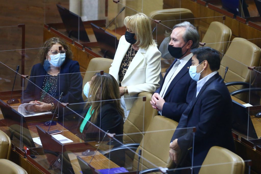 Piden solucionar demandas por pagos de cotizantes de Magallanes y la Antártica