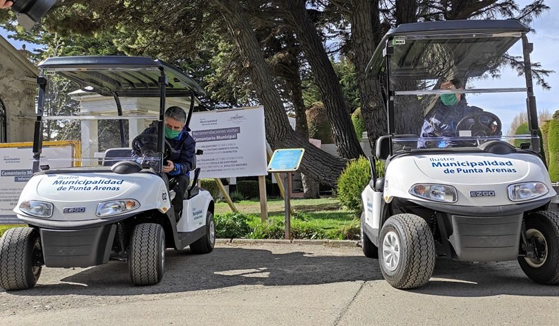 Cementerio estrenó dos nuevos carros de traslado para personas con movilidad reducida
