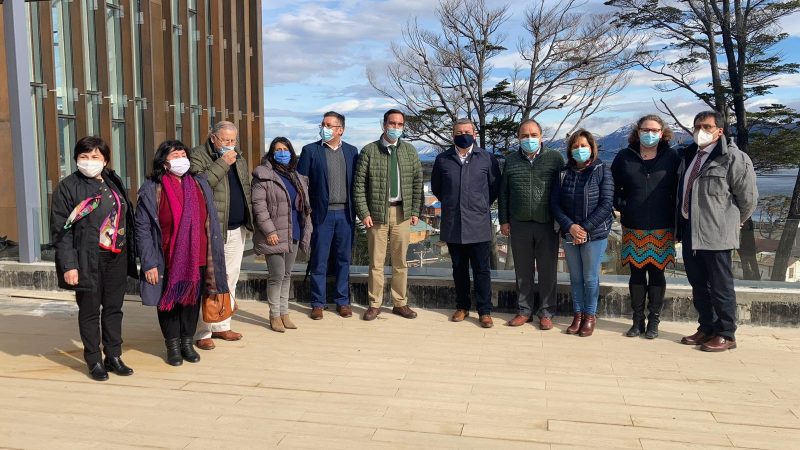 Importantes proyectos para Cabo de Hornos fueron tratados en visita del Gobierno Regional a Puerto Williams