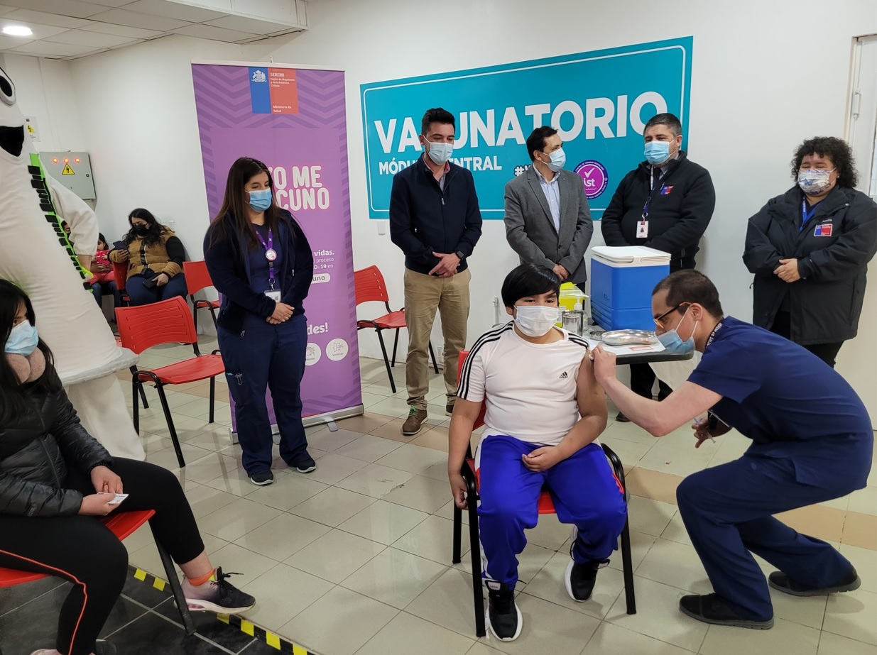 Nuevo punto de vacunación en Zona Franca amplia despliegue de inmunización contra Covid-19 en Punta Arenas