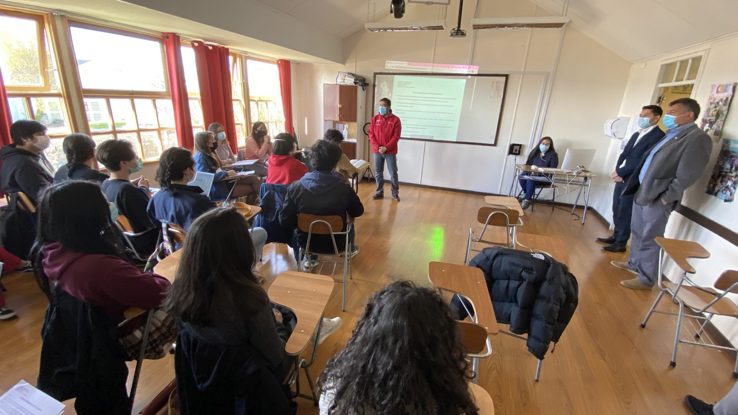 Mineduc lanza plataforma con información del proceso de vacunación escolar