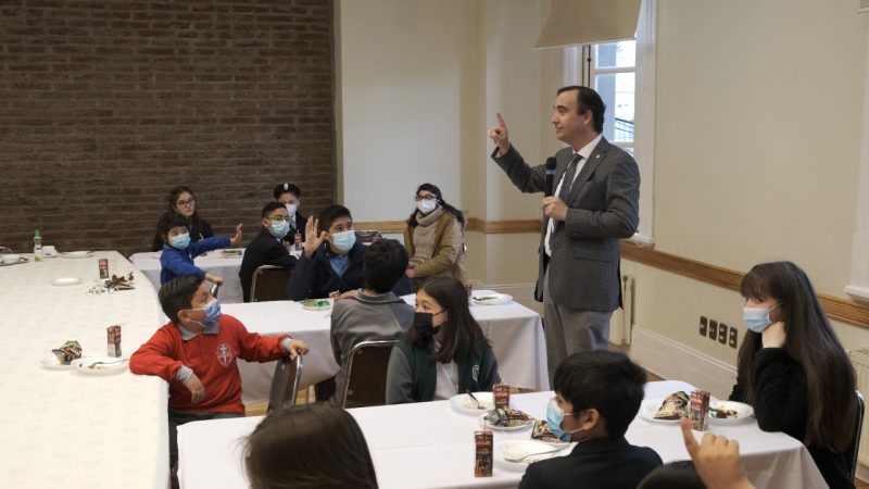 Mejores compañeros de diversos colegios de la región fueron reconocidos en el GORE