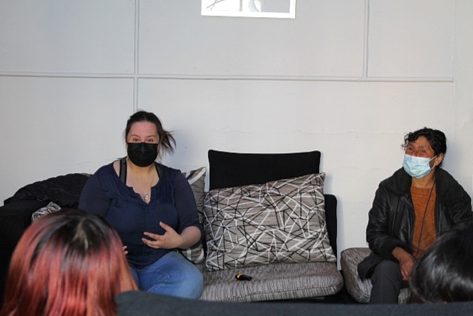 Centro de referencia y Sernameg realizan conversatorio sobre violencia de género