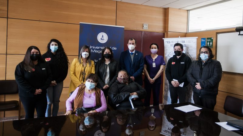 UMAG y Agrupación “Elige Vivir Bien, Vive Feliz” se unen para mejorar la calidad de vida de los adultos mayores