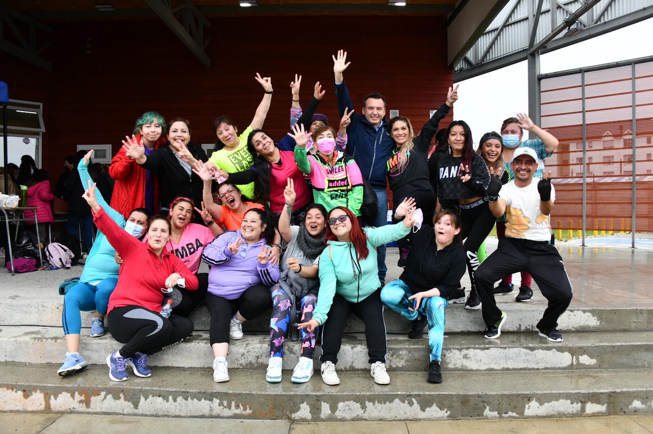 Más de 150 vecinos participaron de operativo municipal “Punta Arenas Más Cerca”