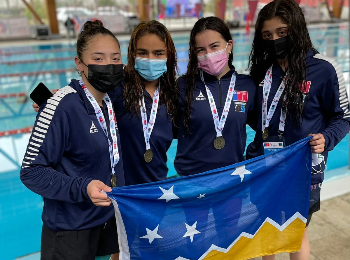 Magallanes se luce en la natación de los Juegos de la Araucanía 2021