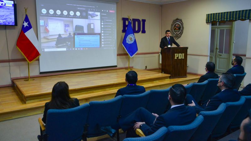 Región Policial de Magallanes realizó capacitación con expositores del FBI, la PDI y la Seremi de la Mujer