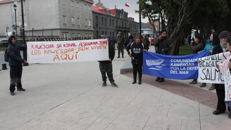 Estudio analiza movilidad Kawésqar y expansión de la salmonicultura en Magallanes