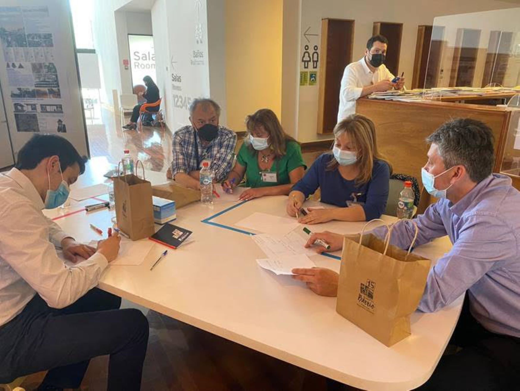 Seremi de Vivienda y equipos regionales representaron a Magallanes en Jornada Nacional del Programa Quiero mi Barrio