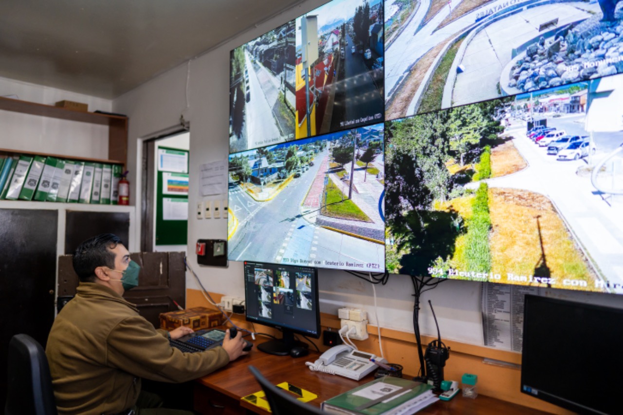 Gobierno inaugura las primeras cinco cámaras de televigilancia en Puerto Natales