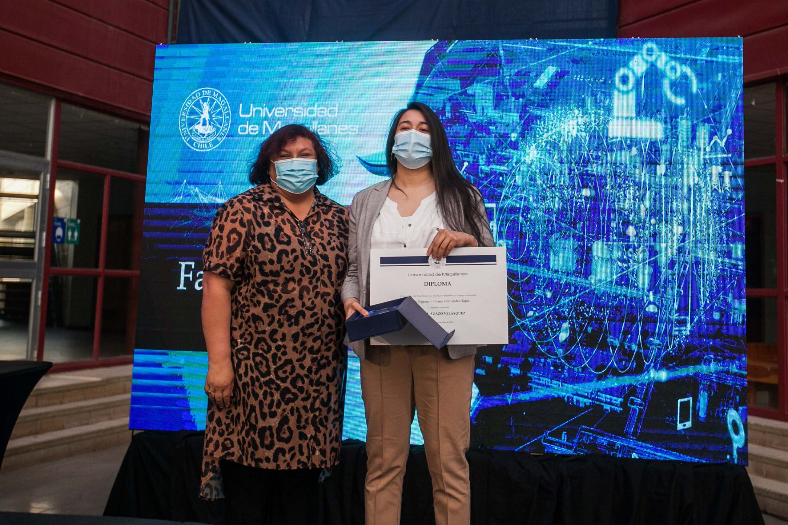 Académicas de Ingeniería UMAG instauran premio en homenaje a la primera ingeniera titulada en Magallanes