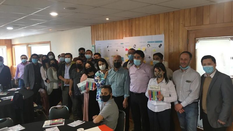 Más de 40 docentes de Llanquihue se capacitan en innovadora metodología de aprendizaje cooperativo basado en retos