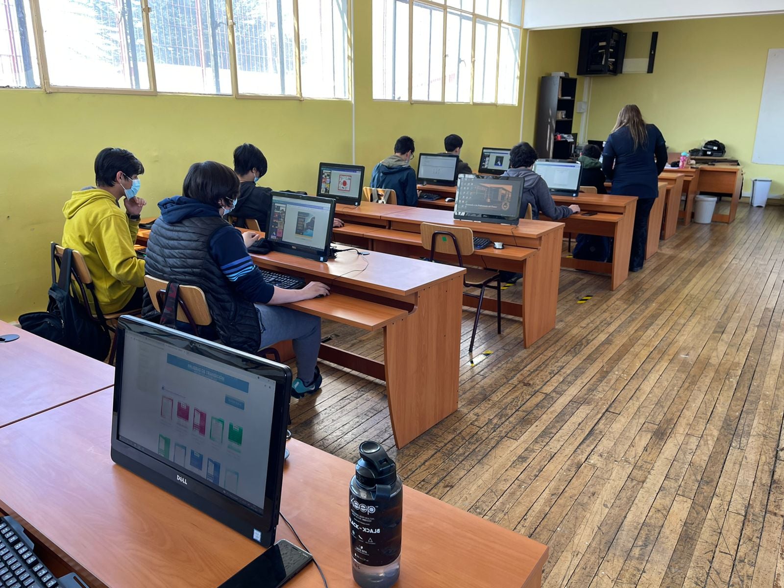 Desarrollo de actividades, talleres, charlas, atenciones y tutorías pares 2021
