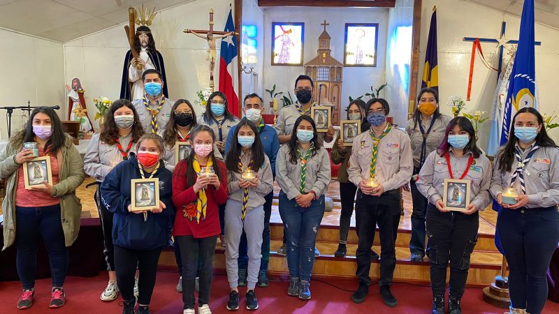Scout de Magallanes recibieron la luz de la paz de Belén para distribuirla por Punta Arenas