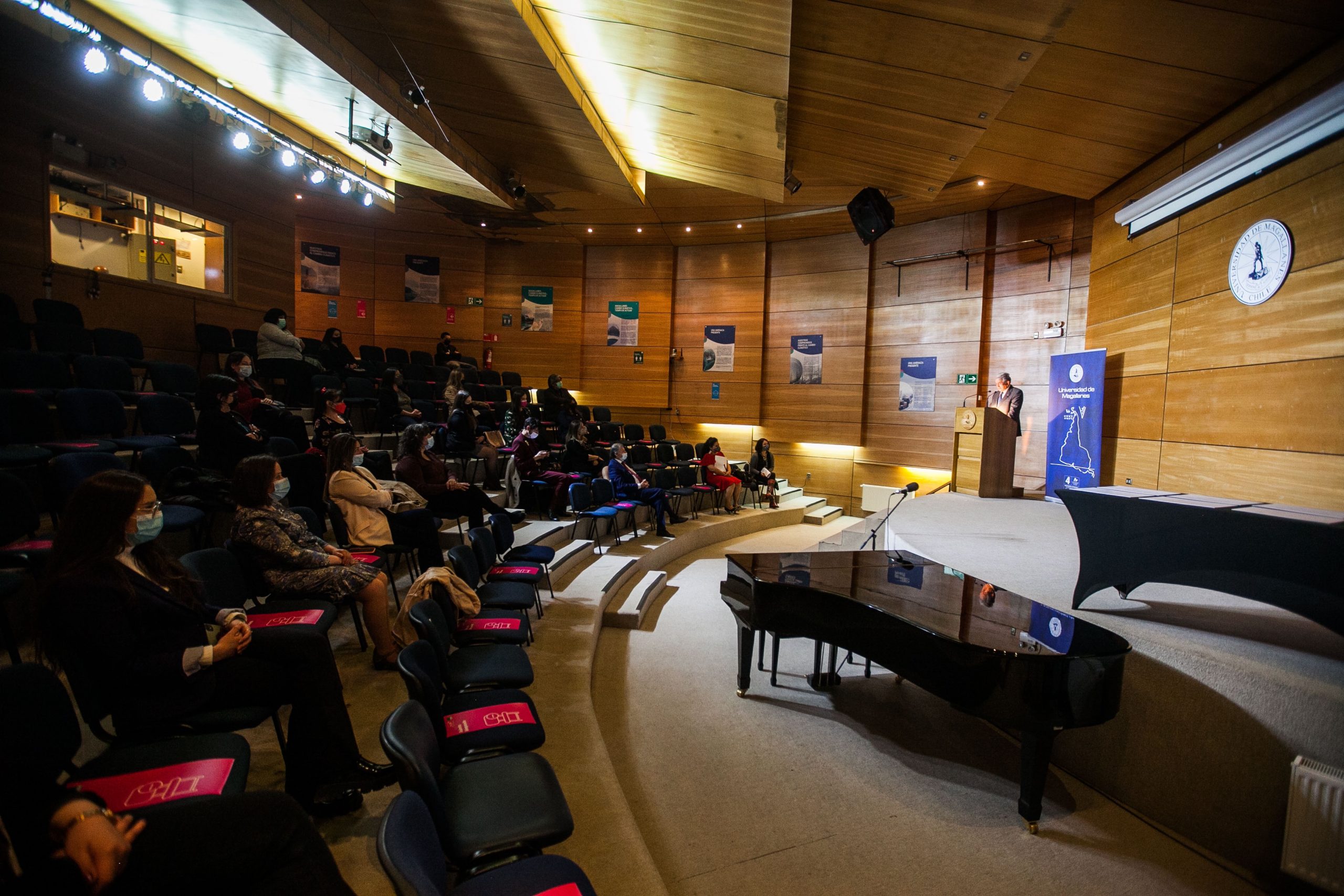 41  profesionales y estudiantes culminaron con éxito el primer Diplomado de Género dictado en Magallanes