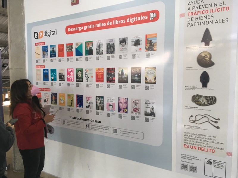 Servicio Nacional del Patrimonio Cultural instala puntode Biblioteca Pública Digital en aeropuerto de Punta Arenas